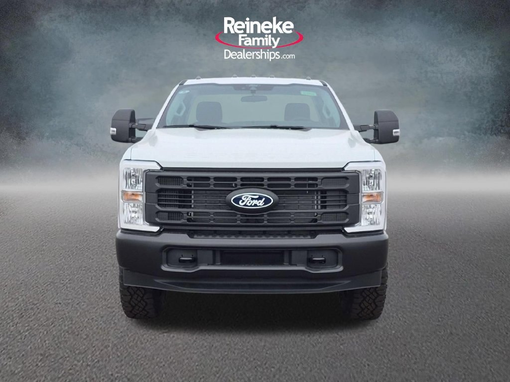 New 2027 Ford F250 XL w/ XL Off-Road 33" Tire Package AWD/4WD image 2