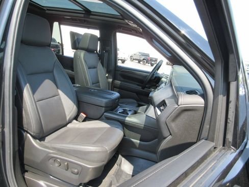 Certified 2023 Chevrolet Tahoe Z71 w/ Luxury Package AWD/4WD image 24