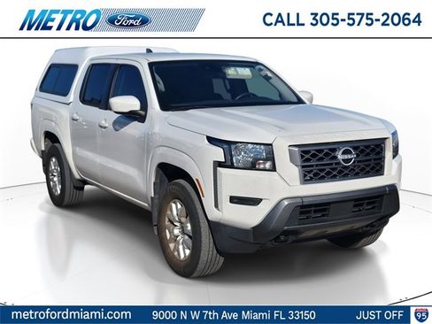 Used 2022 Nissan Frontier SV w/ Technology Package image 1