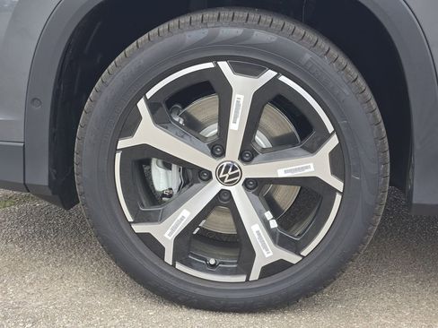 New 2026 Volkswagen Tiguan SE AWD/4WD image 10
