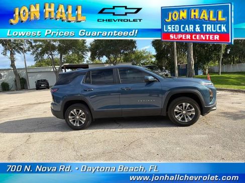 Used 2025 Chevrolet Equinox LT AWD/4WD image 17
