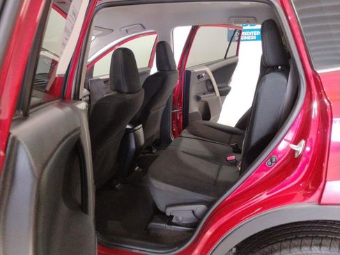 Used 2015 Toyota RAV4 LE FWD image 71