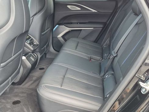 Used 2024 Cadillac Lyriq Luxury RWD image 20