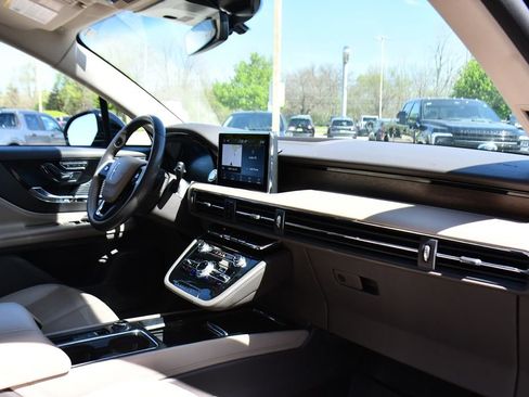 Used 2022 Lincoln Corsair Reserve w/ Elements Package AWD/4WD image 15