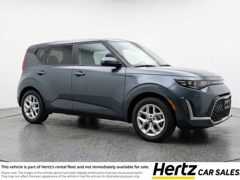 Used 2025 Kia Soul LX w/ LX Technology Package image 1