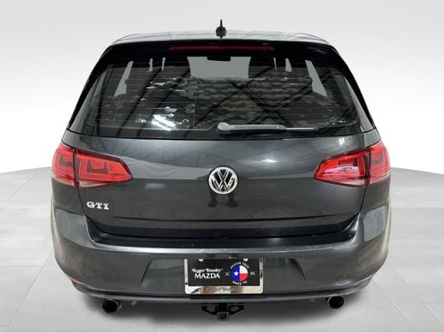 Used 2016 Volkswagen Golf image 7