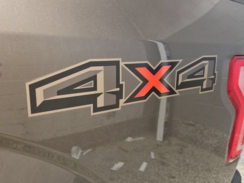 Used 2016 Ford F150 XLT w/ Equipment Group 302A Luxury AWD/4WD image 38