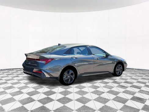 New 2026 Hyundai Elantra SEL Sport image 12