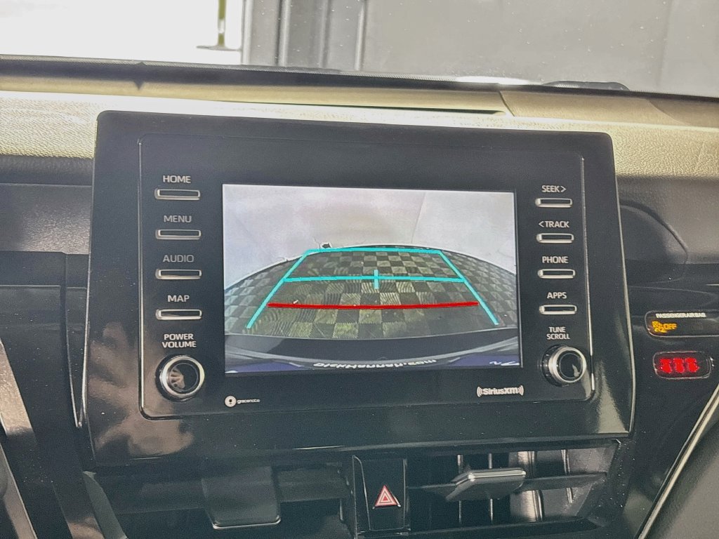 Used 2023 Toyota Camry SE FWD image 16