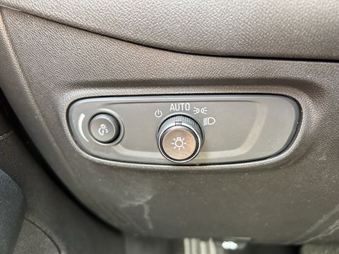 Used 2024 Chevrolet Equinox RS w/ LPO, Floor Liner Package image 19