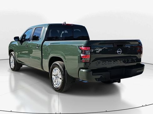 Used 2024 Nissan Frontier SV image 7