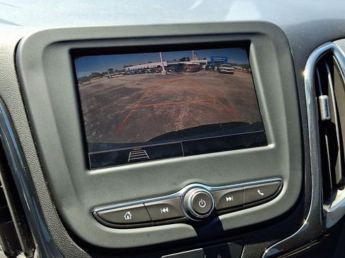 Certified 2023 Chevrolet Equinox RS FWD image 20