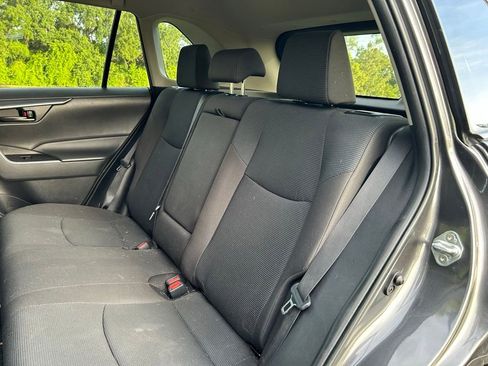 Used 2023 Toyota RAV4 LE FWD image 13