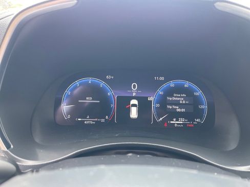 Used 2023 Toyota Highlander Platinum image 4