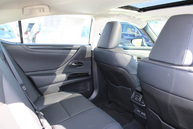 Certified 2025 Lexus ES 350 w/ Accessory Package (Z2) FWD image 7