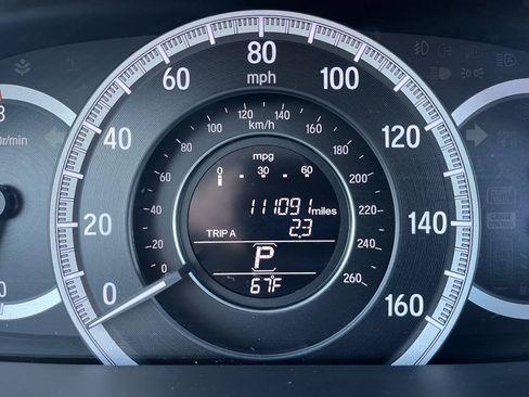 Used 2017 Honda Accord LX image 26