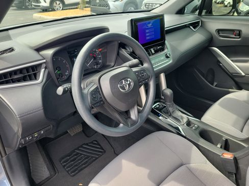Used 2024 Toyota Corolla Cross AWD Hybrid image 20