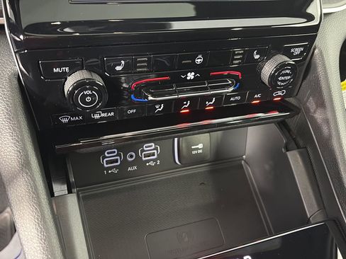 New 2026 Jeep Grand Cherokee Laredo X image 13