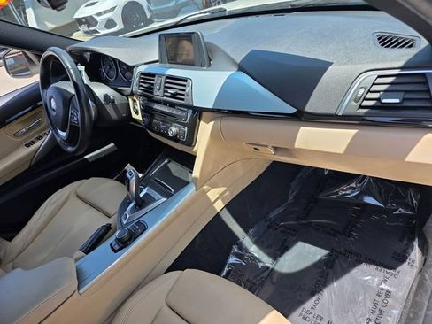 Used 2017 BMW 330e RWD image 17