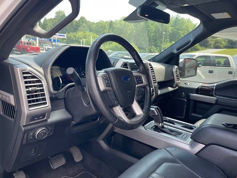 Used 2016 Ford F150 Platinum w/ Equipment Group 701A Luxury AWD/4WD image 24