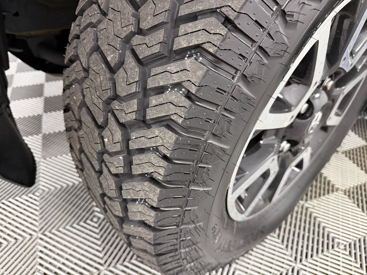 Used 2019 Toyota Tundra SR5 AWD/4WD image 30