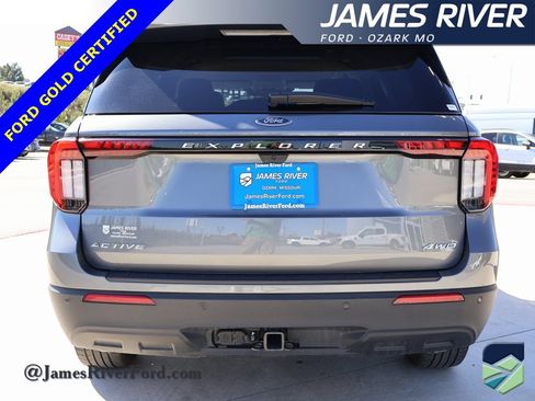 Certified 2025 Ford Explorer Active image 4