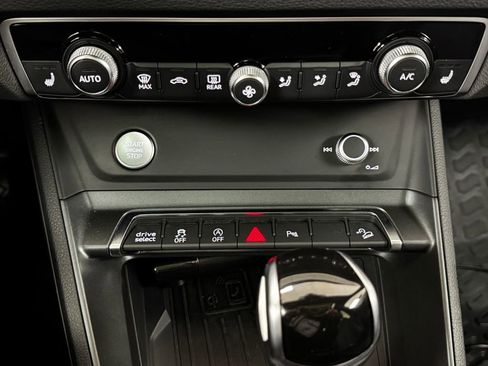 Used 2020 Audi Q3 2.0T Premium Plus w/ Premium Plus Package image 20