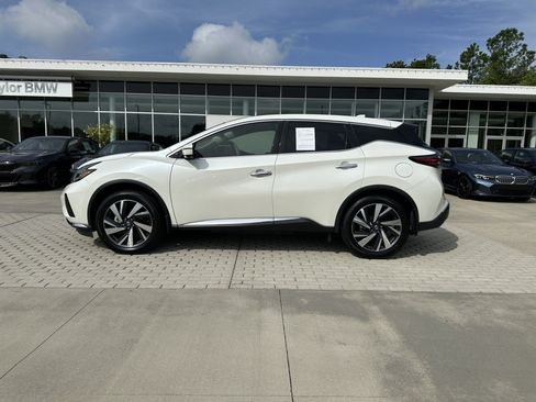 Used 2022 Nissan Murano SL w/ SL Moonroof Package FWD image 2