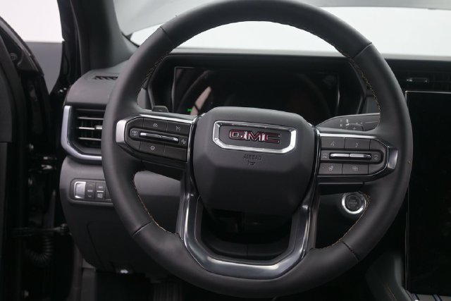 New 2026 GMC Terrain AT4 w/ LPO, Black Badging Package AWD/4WD image 27