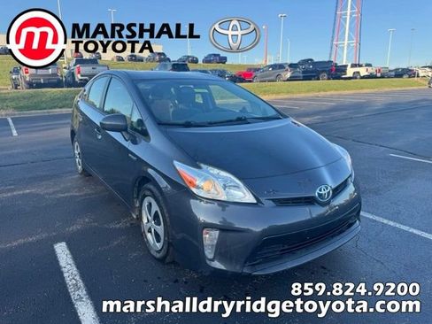 Used 2015 Toyota Prius Two FWD image 1