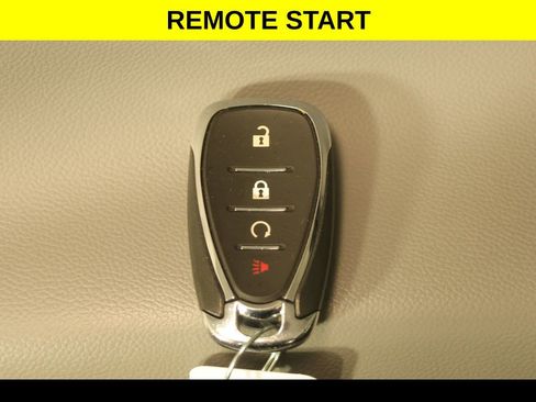 Used 2024 Chevrolet Equinox LS w/ LS Convenience Package image 4