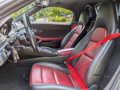 Certified 2019 Porsche 718 Boxster RWD image 5