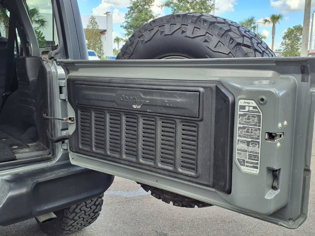 Used 2019 Jeep Wrangler Unlimited Sport S AWD/4WD image 22