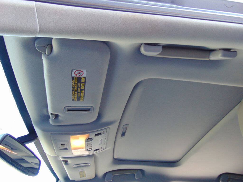 Used 2014 Lexus IS 350 w/ Navigation Package RWD image 35