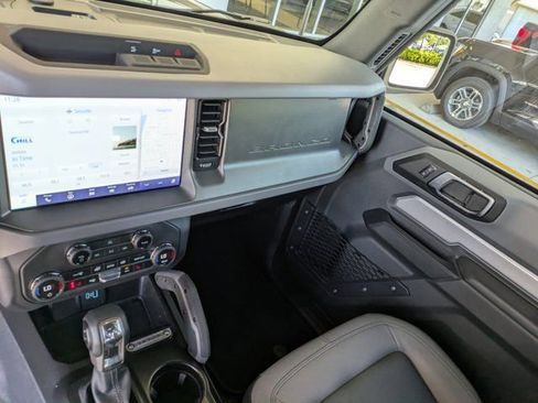 Used 2024 Ford Bronco Big Bend image 16