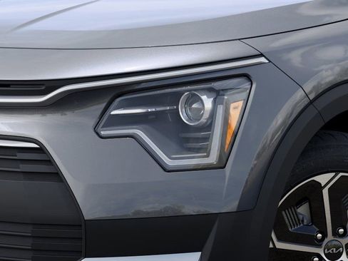 New 2026 Kia Niro LX image 10