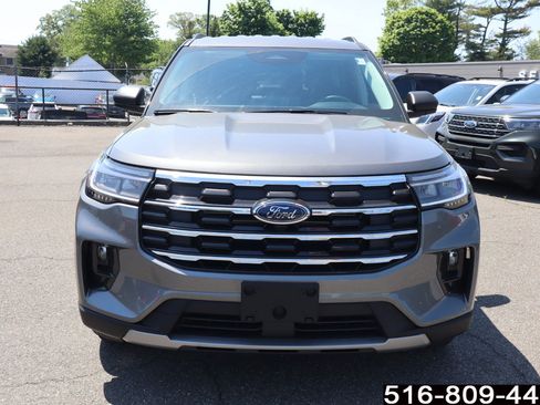 Used 2026 Ford Explorer Active w/ Active Comfort Package AWD/4WD image 2