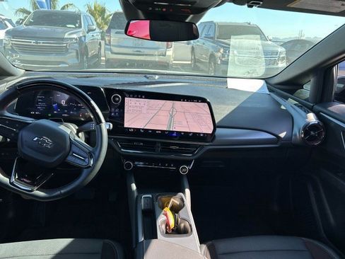 Used 2024 Chevrolet Equinox EV RS image 4