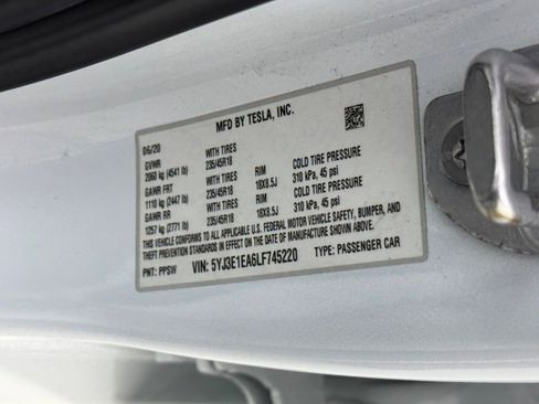 Used 2020 Tesla Model 3 Standard Range Plus image 48