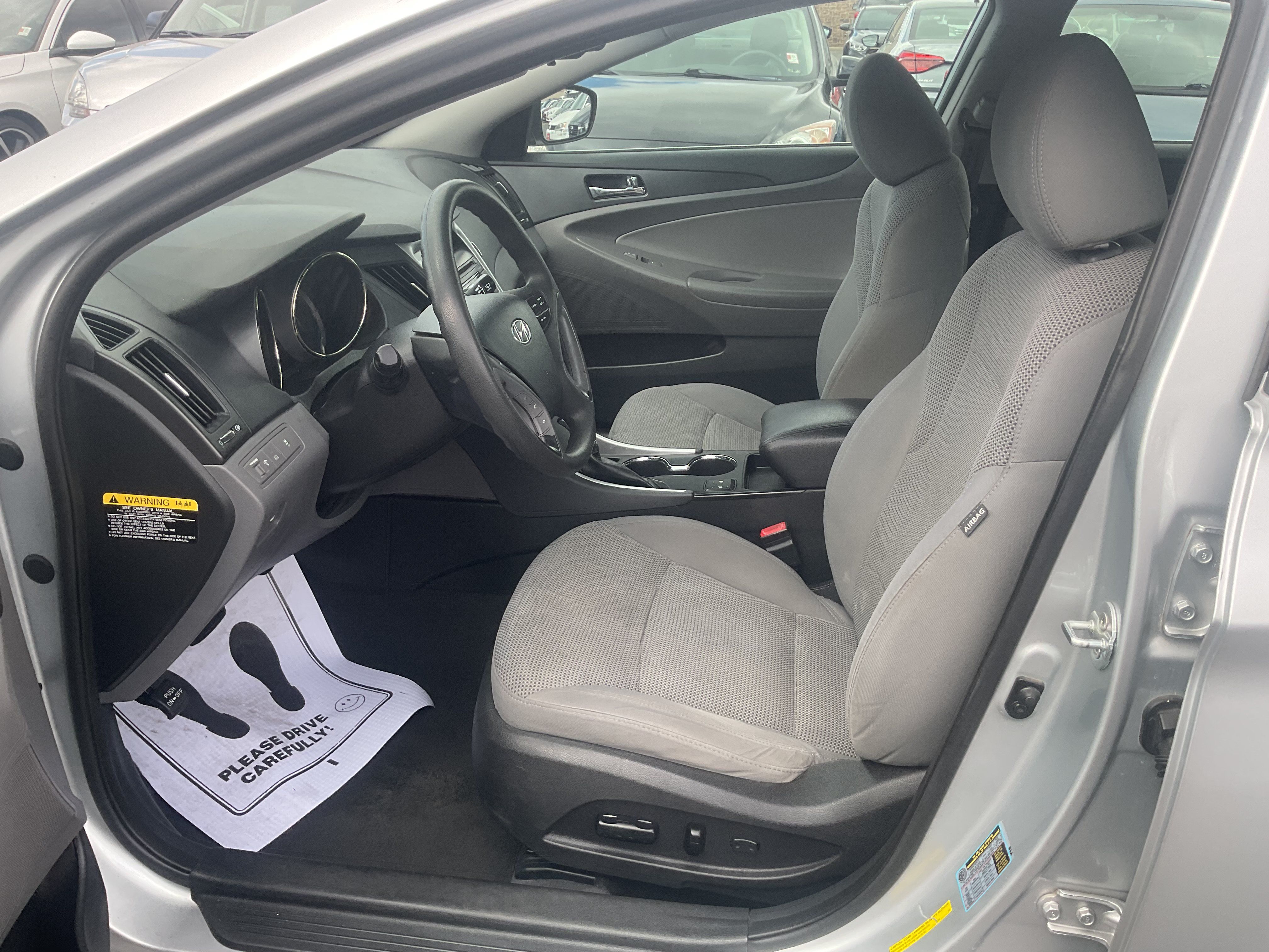 Used 2013 Hyundai Sonata GLS w/ Popular Equipment Pkg FWD image 17