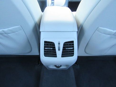 Used 2017 Hyundai Sonata Plug-In Hybrid image 25