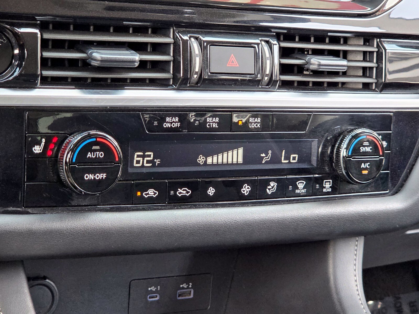 Used 2025 Nissan Pathfinder SV AWD/4WD image 24