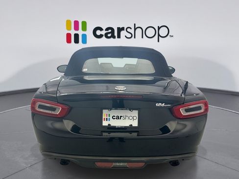 Used 2017 FIAT 124 Spider Classica RWD image 4
