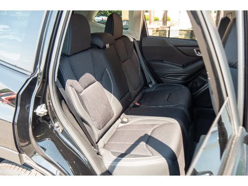 Used 2023 Subaru Forester Premium AWD/4WD image 21