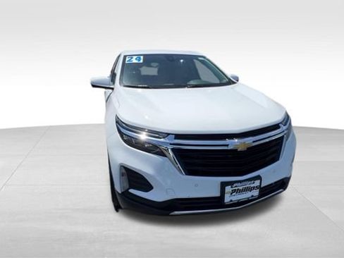 Used 2024 Chevrolet Equinox LT w/ LPO, Floor Liner Package FWD image 12