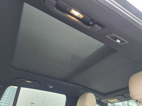 Certified 2025 Mercedes-Benz GLS 450 4MATIC image 9