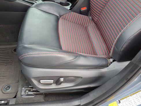 Used 2023 Toyota Corolla XSE FWD image 4