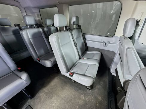 Used 2018 Ford Transit 150 XL RWD image 31