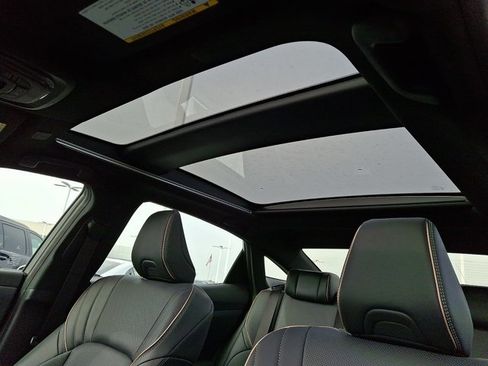 New 2026 Toyota Crown Platinum image 12