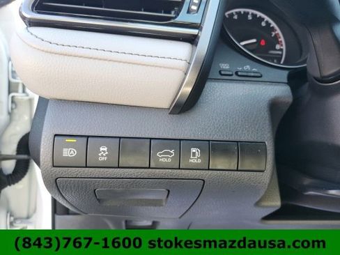 Used 2024 Toyota Camry SE FWD image 4
